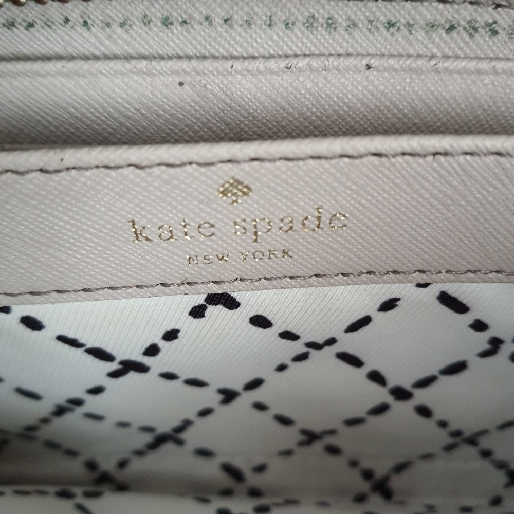 Kate Spade mini wallet - Picture 3 of 6